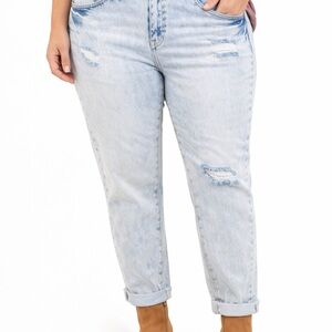 Risen Jeans Women’s 3XL Light Wash Distressed Bleached Denim